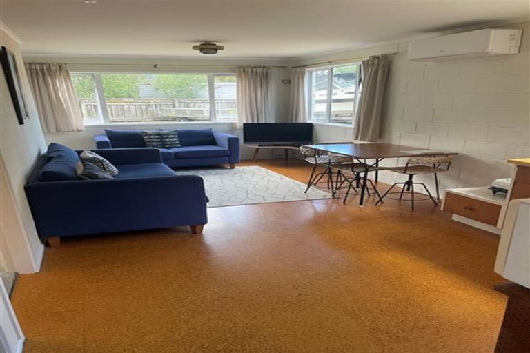 Photo of property in 2/53 Mere Road, Taupo, 3330