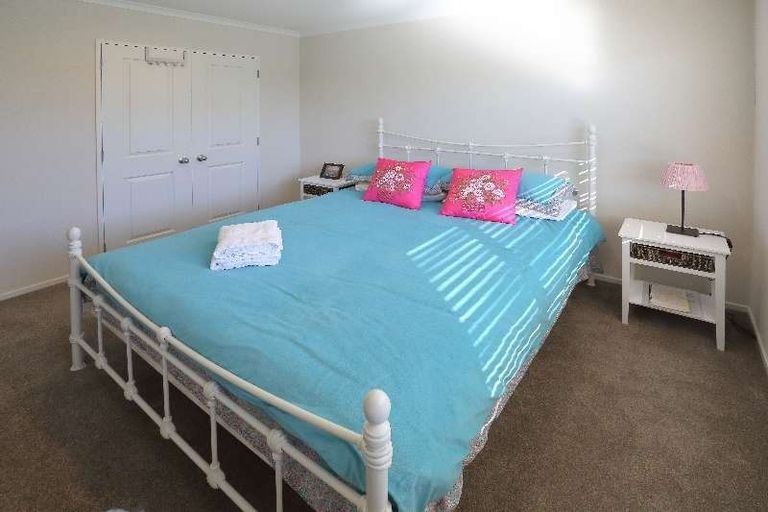 Photo of property in 58 Bayvista Drive, Karaka, Papakura, 2113