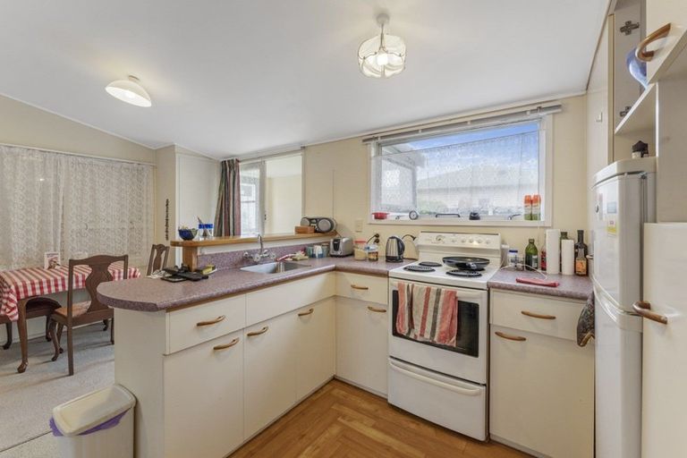 Photo of property in 3 Tasman Road, Otaki Beach, Otaki, 5512