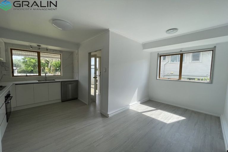 Photo of property in 101 Matipo Road, Te Atatu Peninsula, Auckland, 0610