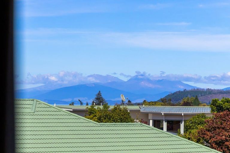 Photo of property in 2/2 Rhodes Fall, Rangatira Park, Taupo, 3330