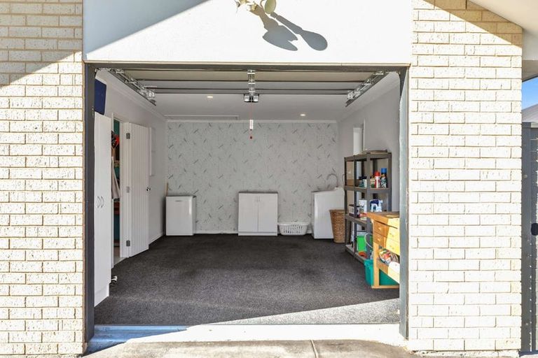 Photo of property in 6 Crossley Avenue, Woodend, 7610