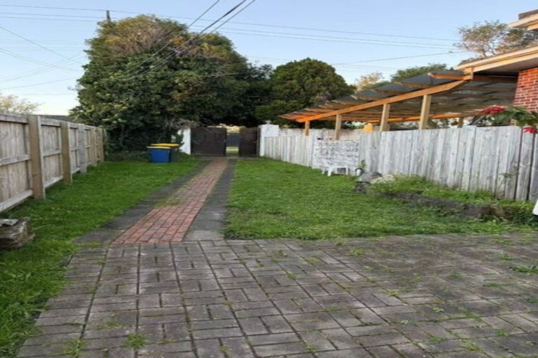 Photo of property in 2/4 Sydney Street, Hauraki, Auckland, 0622