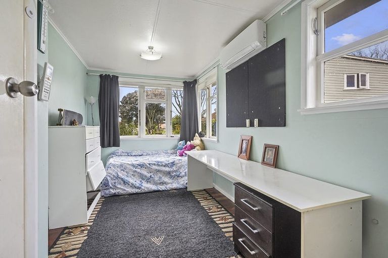 Photo of property in 17 Allenby Street, Bader, Hamilton, 3206