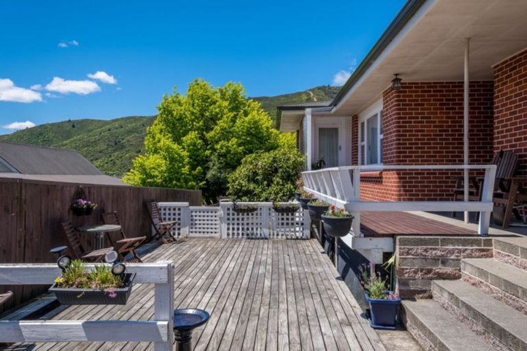 Photo of property in 1 Scott Street, Havelock, 7100