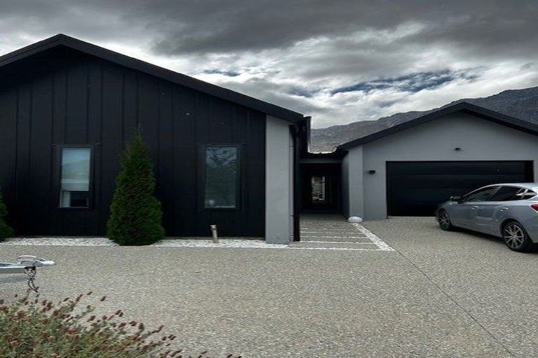 Photo of property in 64 Muster Road, Jacks Point, 9371