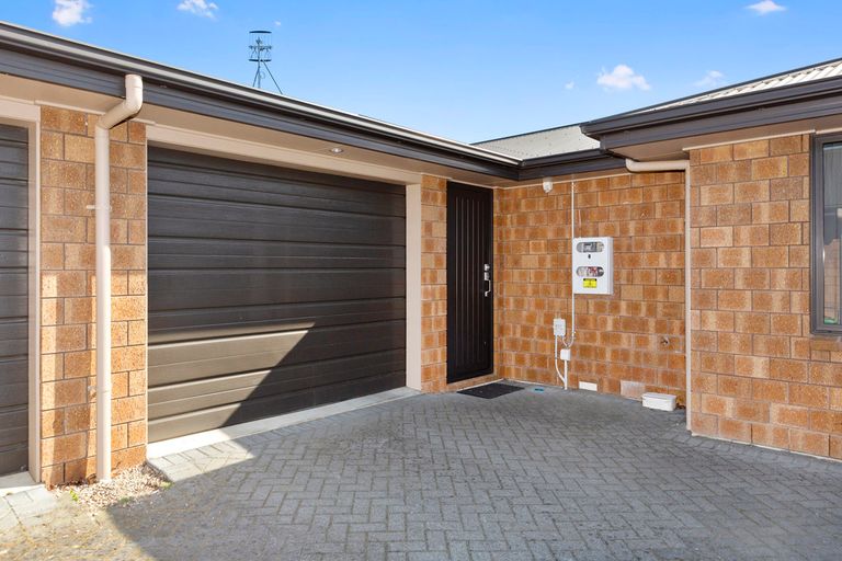 Photo of property in 31u4 Jones Crescent, Melville, Hamilton, 3206