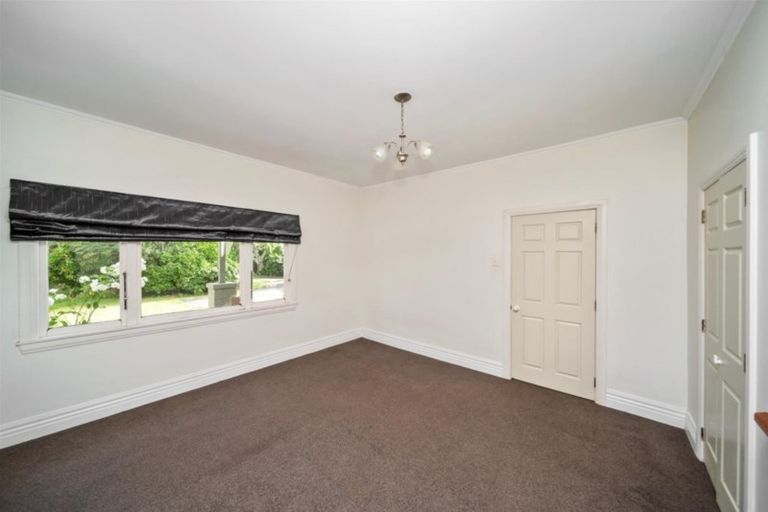 Photo of property in 336 South Road, Hawera, 4610