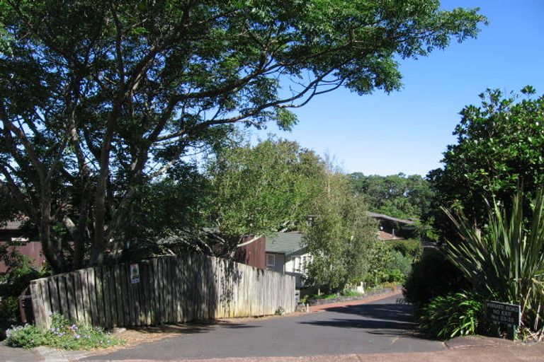 Photo of property in 23 Sylvan Park Avenue, Milford, Auckland, 0620
