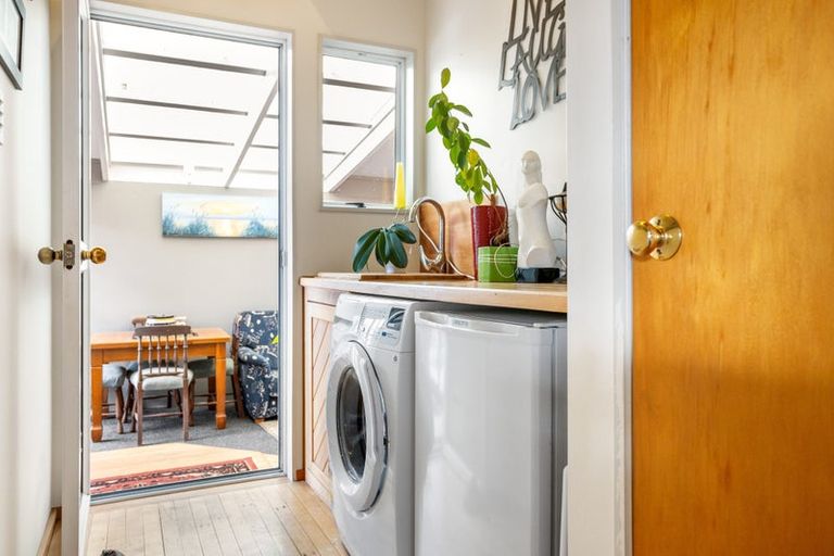 Photo of property in 7b Laura Place, Whitianga, 3510