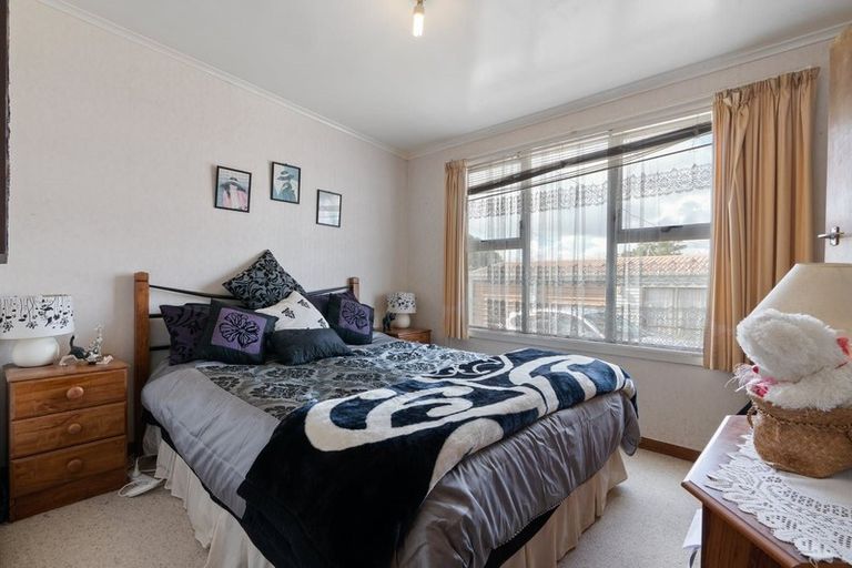 Photo of property in 12 Hooks Road, Manurewa, Auckland, 2102