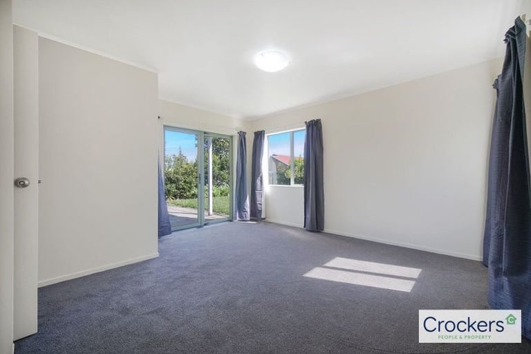Photo of property in 30 Kona Crescent, Henderson, Auckland, 0610