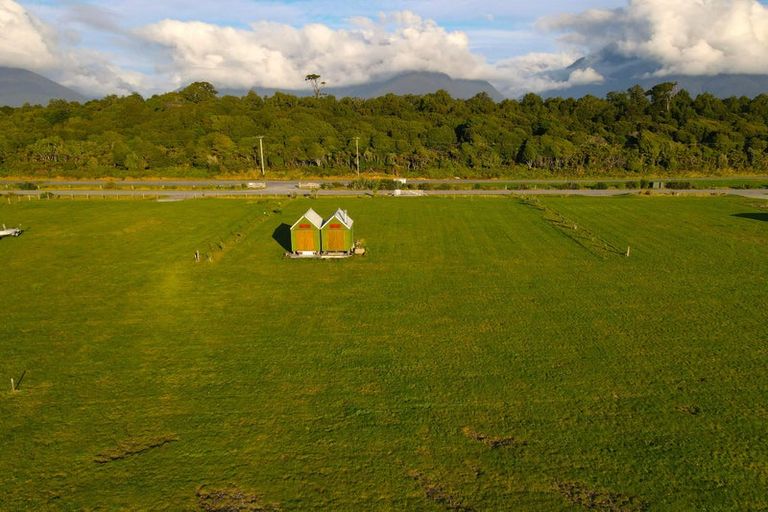 Photo of property in 25 Fox Moth Drive, Haast, 7886