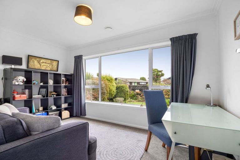 Photo of property in 42 Waratah Street, Avondale, Christchurch, 8061
