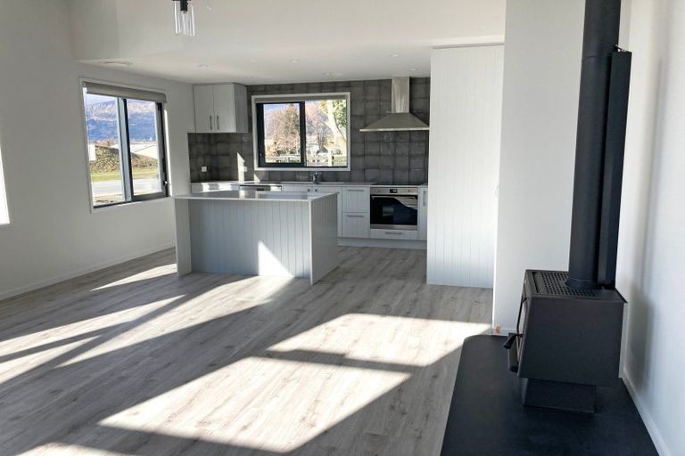 Photo of property in 53 Faulks Terrace, Wanaka, 9305