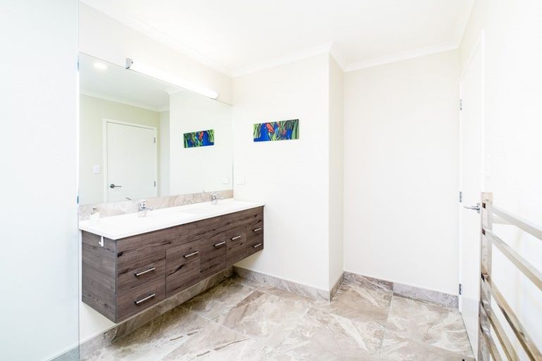 Photo of property in 229 Eskridge Drive, Eskdale, Napier, 4182