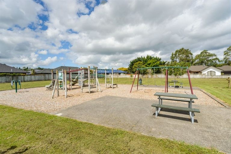 Photo of property in 21 Parnell Heights Drive, Kelvin Grove, Palmerston North, 4414