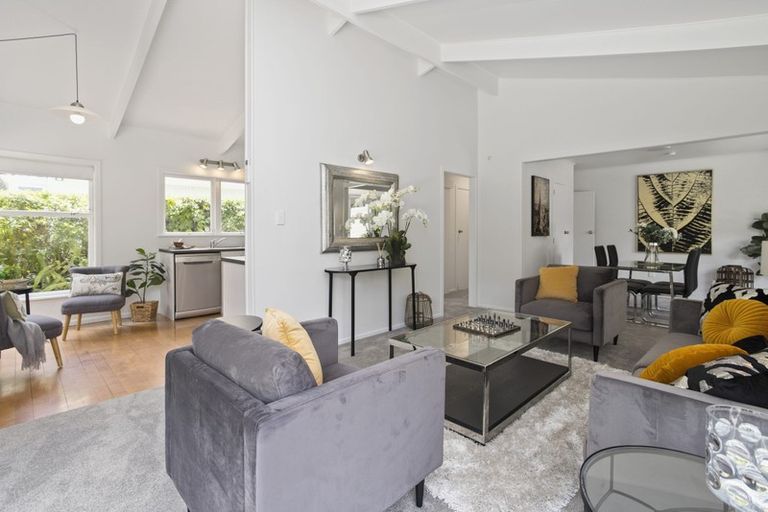 Photo of property in 62 Parker Avenue, New Lynn, Auckland, 0600