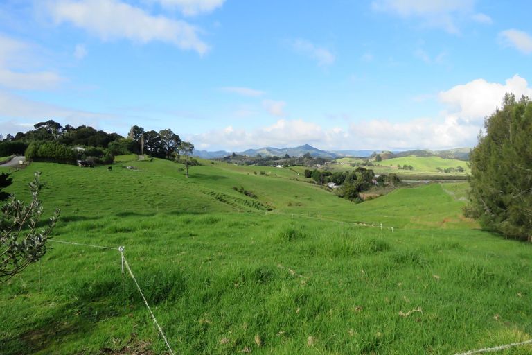 Photo of property in 8 Mills Access Road, Totara North, Kaeo, 0479