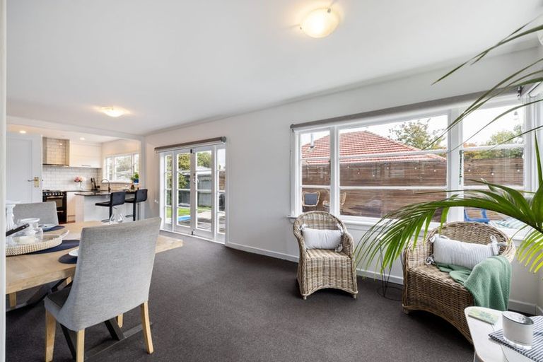 Photo of property in 212 Weston Road, St Albans, Christchurch, 8052