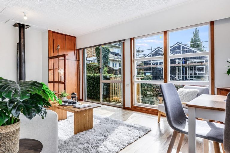 Photo of property in 28a Hillcrest Road, Hillcrest, Hamilton, 3216