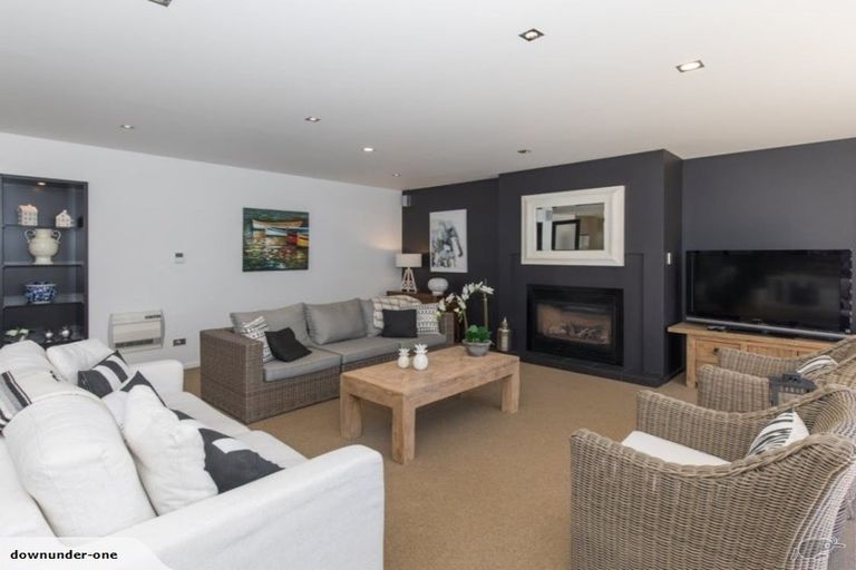 Photo of property in 44 Meadowstone Drive, Wanaka, 9305