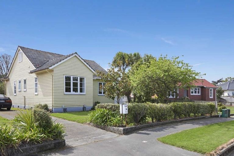 Photo of property in 24 Piko Crescent, Riccarton, Christchurch, 8041