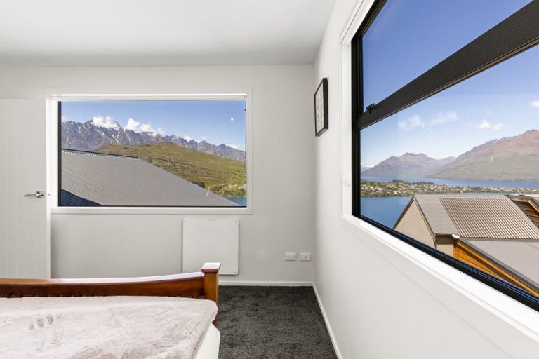 Photo of property in 24 Stone Ridge Place, Queenstown, 9300