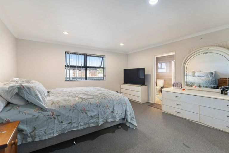 Photo of property in 80 Rosella Road, Mangere East, Auckland, 2024