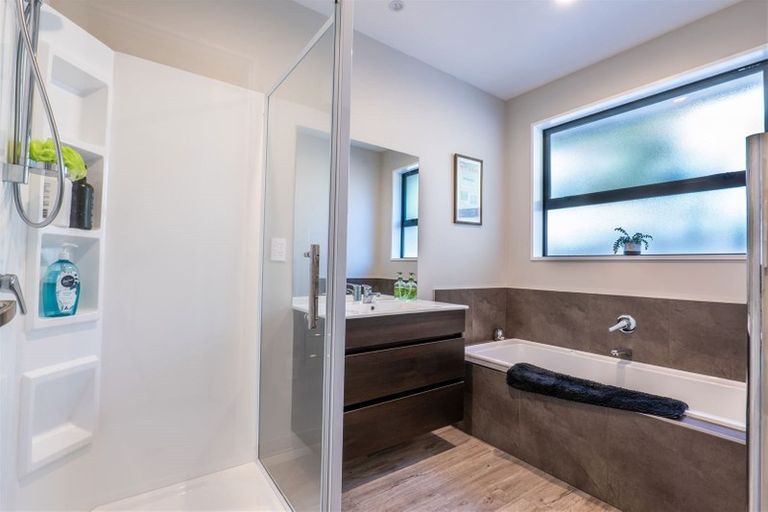 Photo of property in 8a Toorak Avenue, Avonhead, Christchurch, 8042