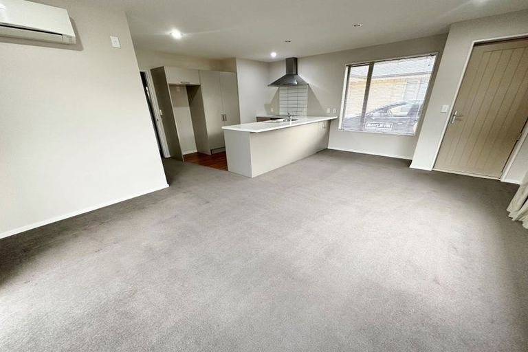 Photo of property in 42 Thackeray Place, Waltham, Christchurch, 8023