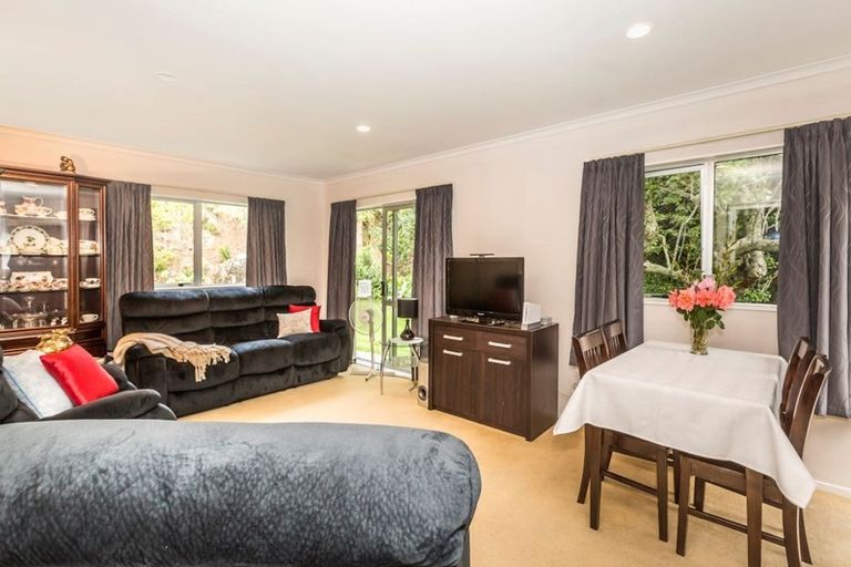 Photo of property in 15 Valley Road, Waiuku, 2123