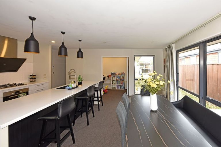 Photo of property in 40 Lansdowne Way, Rolleston, 7615