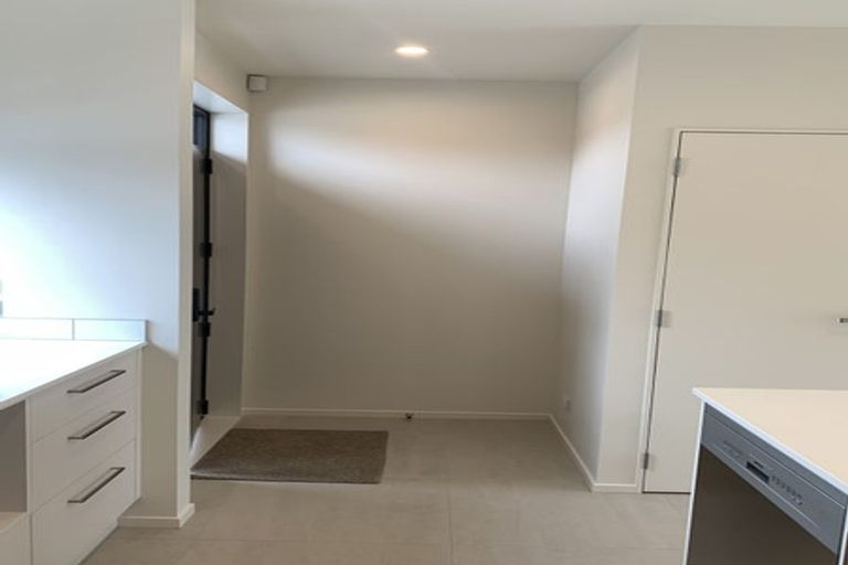 Photo of property in 87 Waituarua Drive, Takanini, Auckland, 2112