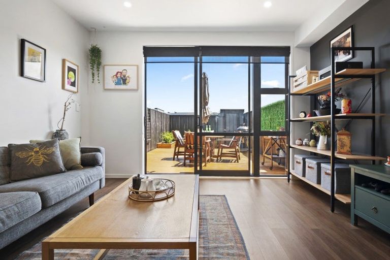 Photo of property in 28 Karoro Road, Flat Bush, Auckland, 2019