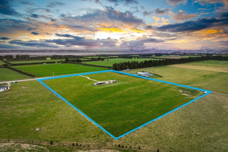 Photo of property in 1260 Thongcaster Road, Burnt Hill, 7495