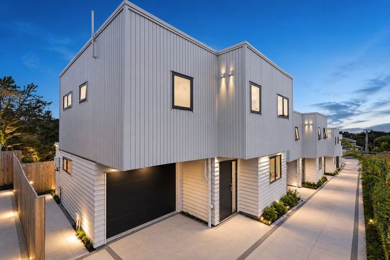 Photo of property in 22e Aorangi Place, Birkenhead, Auckland, 0626