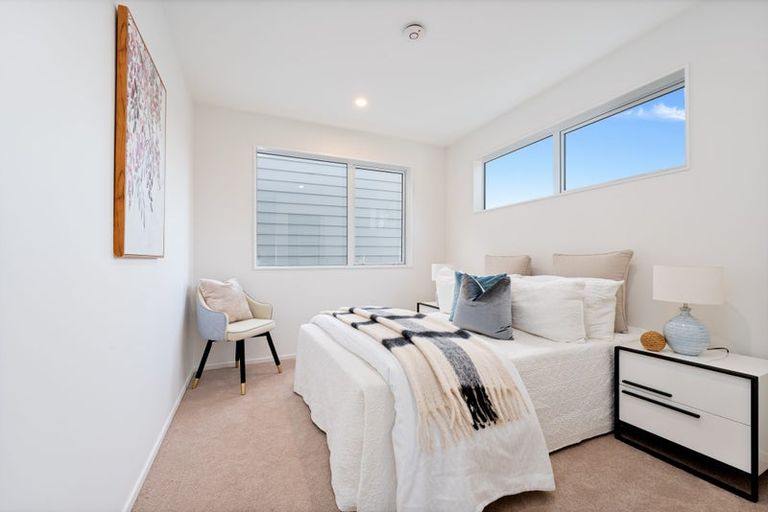 Photo of property in 80d Matipo Road, Te Atatu Peninsula, Auckland, 0610