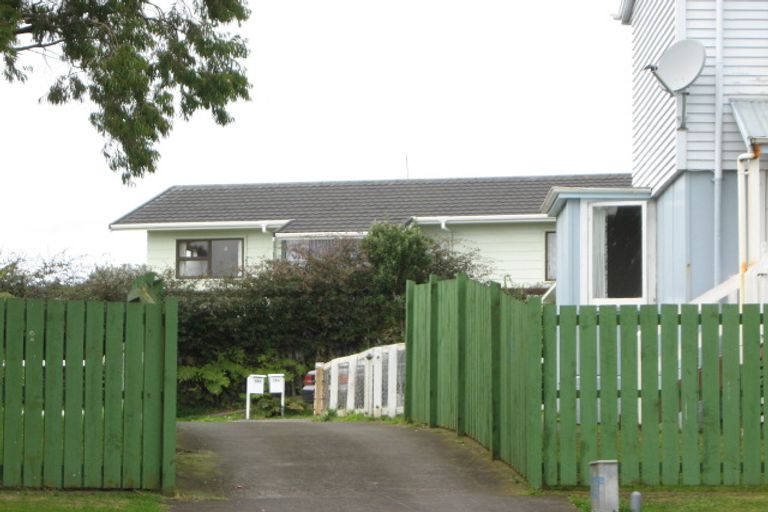 Photo of property in 16a Resolution Place, Marfell, New Plymouth, 4310