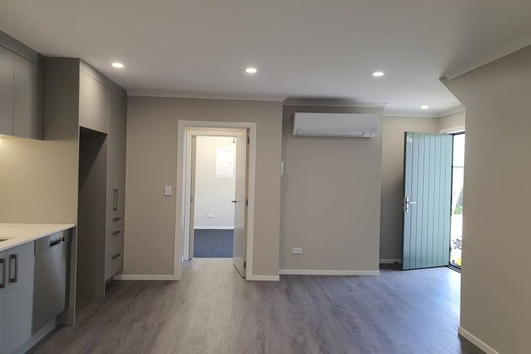 Photo of property in 6c Te Whiti Grove, Waterloo, Lower Hutt, 5011