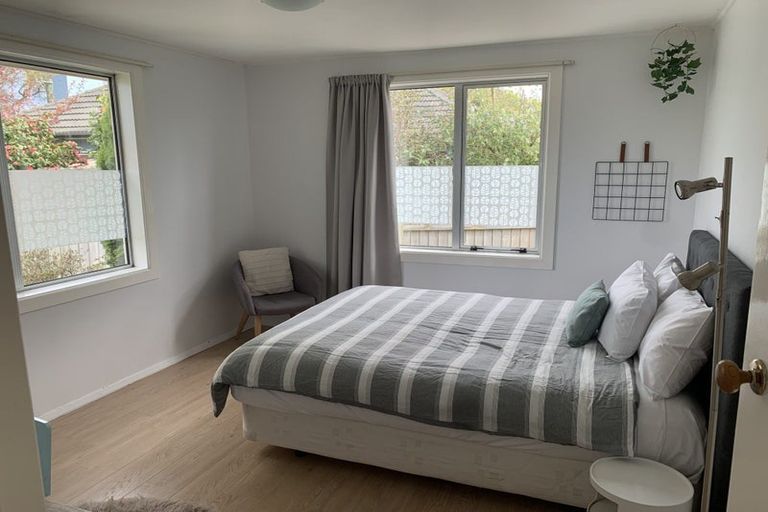 Photo of property in 16 Guildford Street, Burnside, Christchurch, 8053