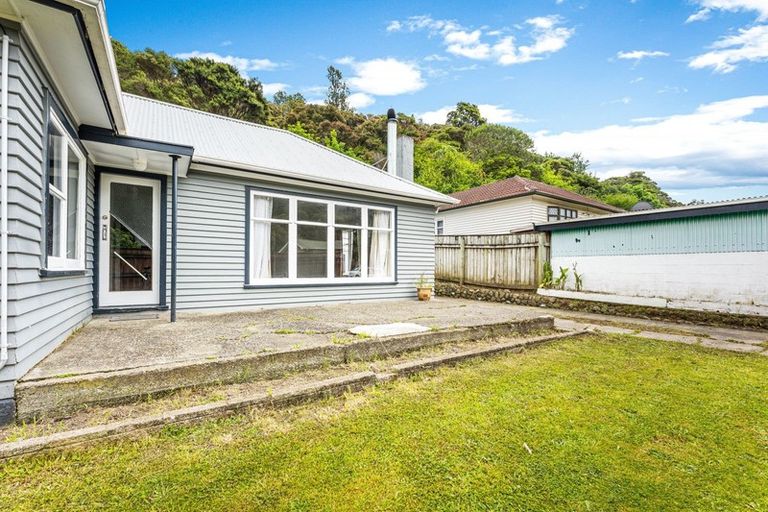 Photo of property in 47 Hair Street, Wainuiomata, Lower Hutt, 5014