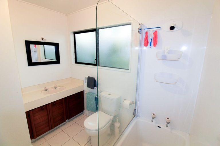 Photo of property in 28a Farm Road, Northland, Wellington, 6012