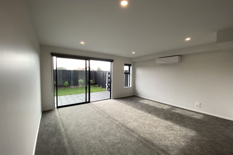 Photo of property in 6/66 Metcalfe Road, Ranui, Auckland, 0612