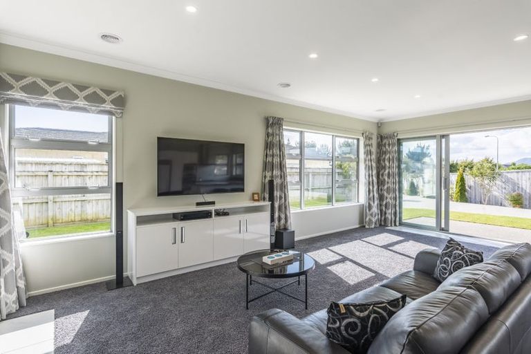 Photo of property in 16 Petrel Close, Paraparaumu Beach, Paraparaumu, 5032