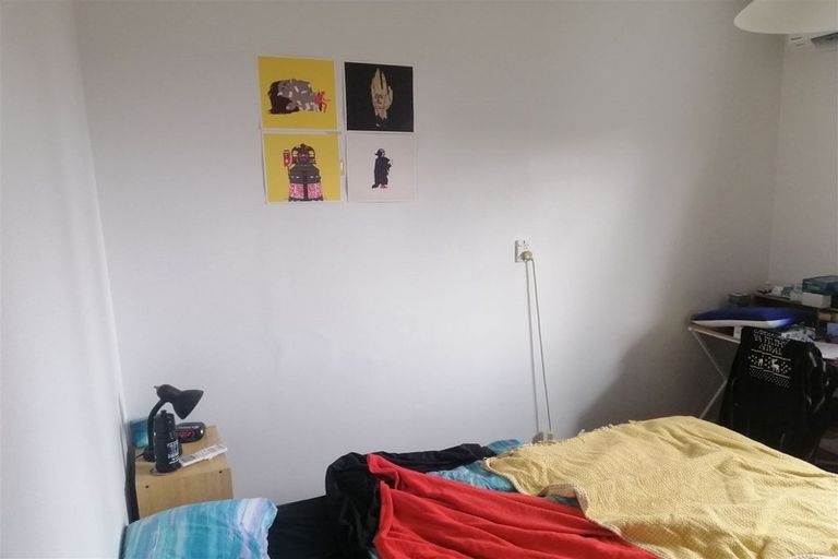 Photo of property in 3 Pleasant Road, Glen Eden, Auckland, 0602