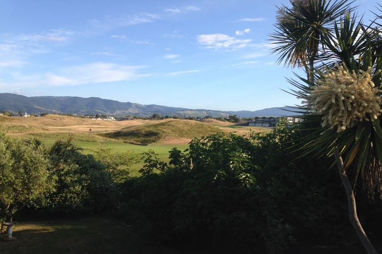 Photo of property in 24 Golf Road, Paraparaumu Beach, Paraparaumu, 5032