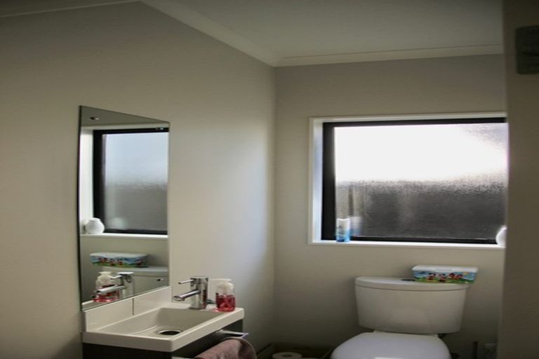 Photo of property in 8 Tiger Moth Street, Hobsonville, Auckland, 0616