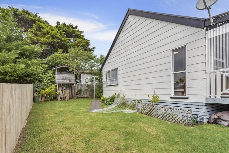 Photo of property in 56 James Laurie Street, Henderson, Auckland, 0612