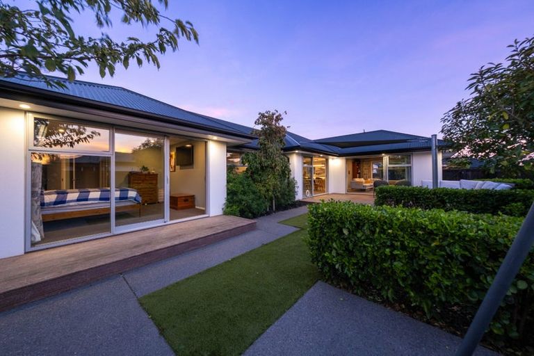 Photo of property in 8 Whincops Road, Halswell, Christchurch, 8025